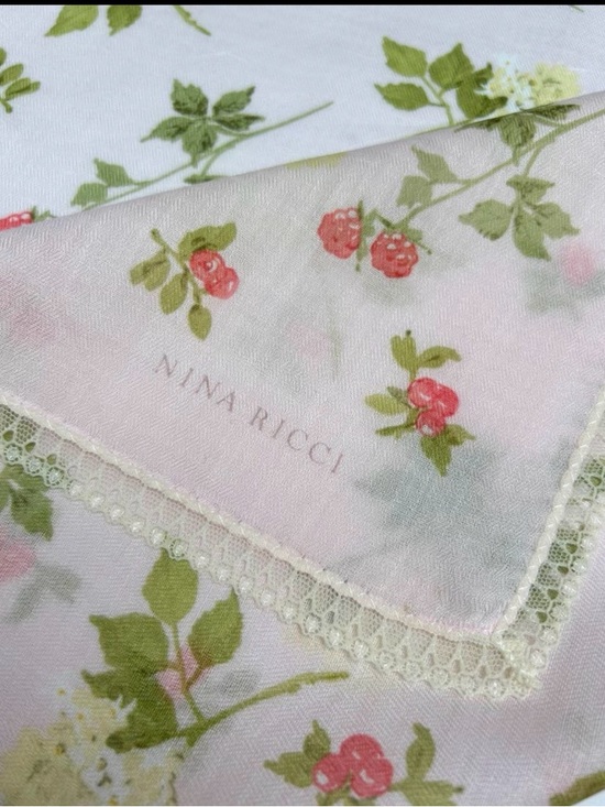 Vintage NINA RICCI SCARF - Picture 4 of 9